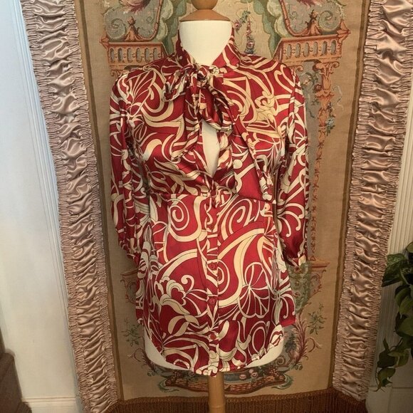 Motherhood. Size Small. Maternity Top with Tie Back and Bow Neck. B50 - Picture 1 of 7